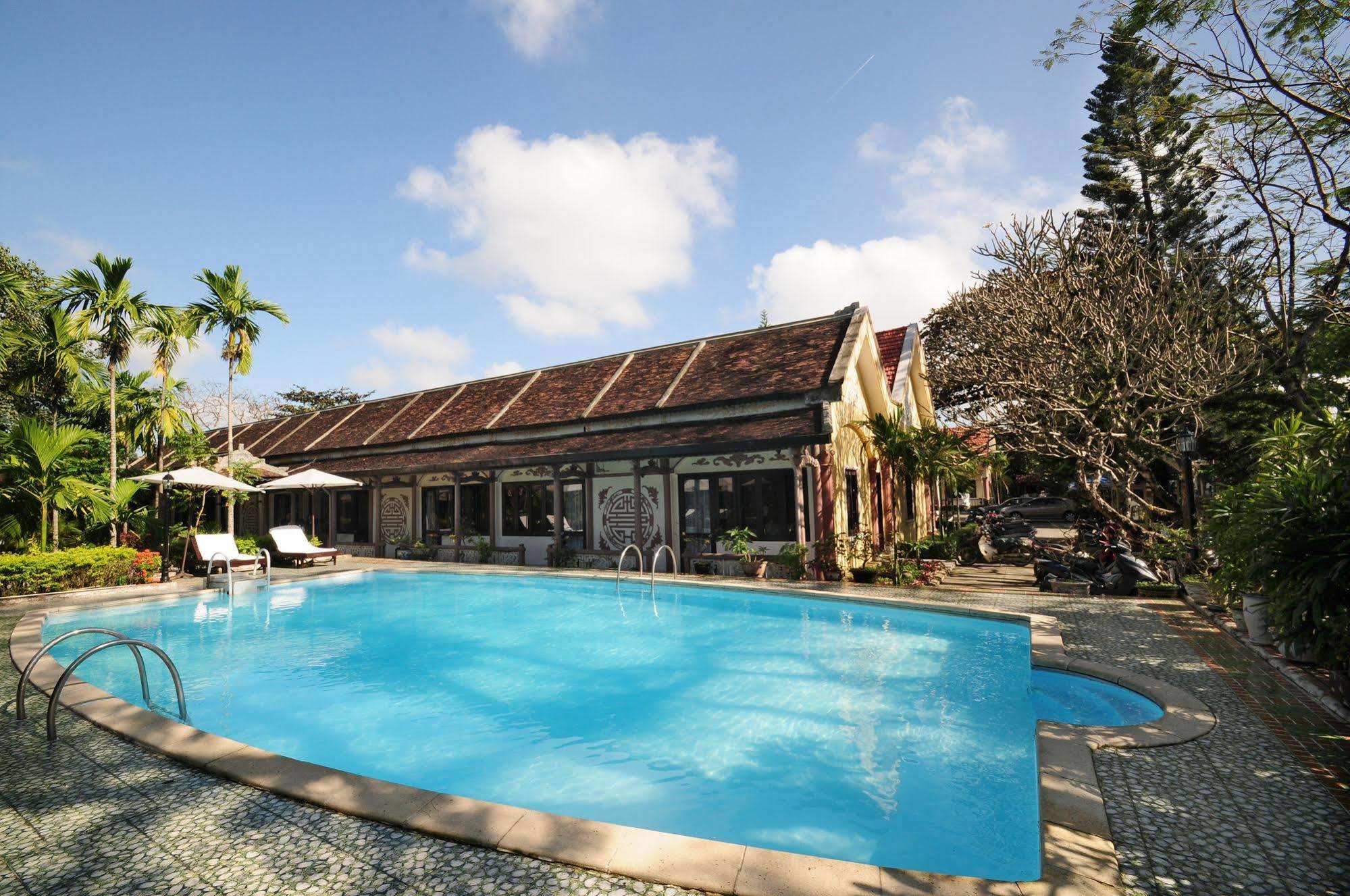 Thanh Noi Hotel Hue Buitenkant foto