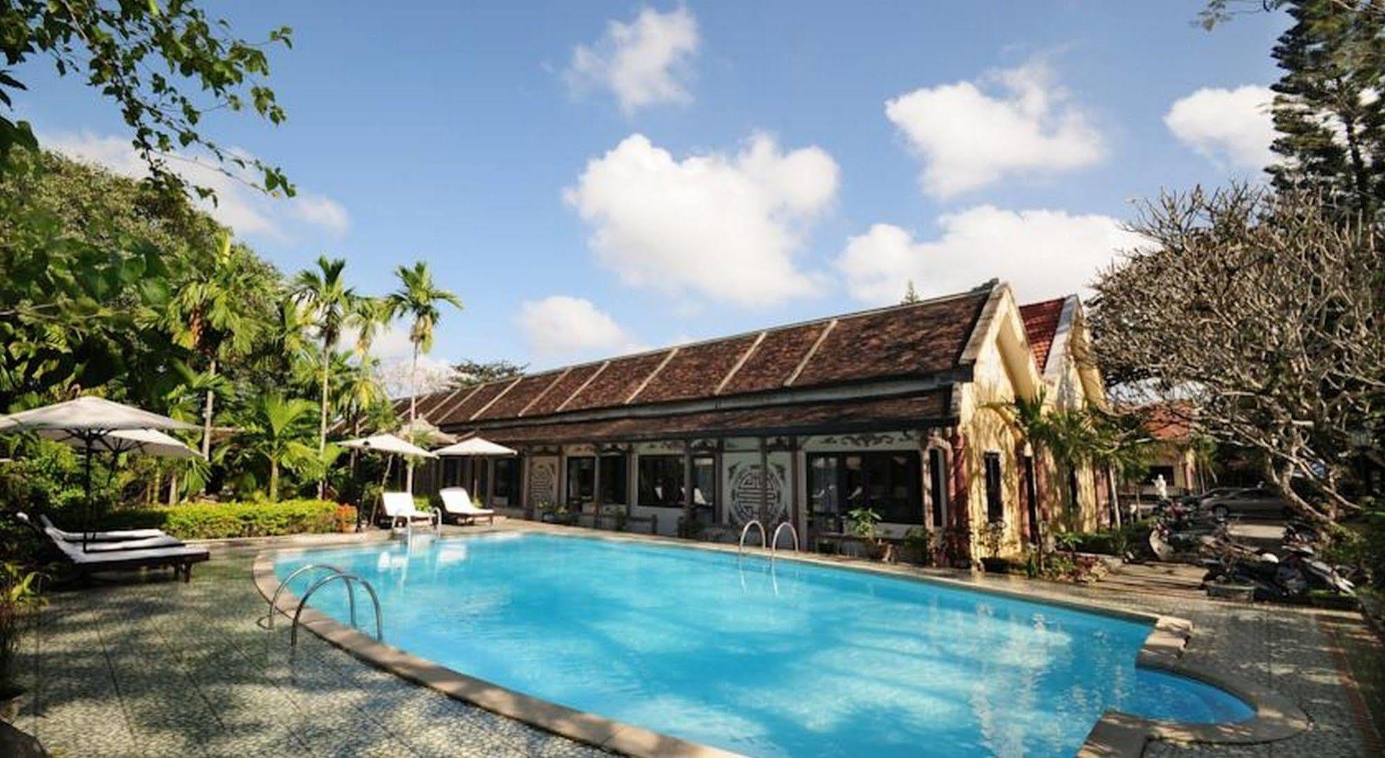 Thanh Noi Hotel Hue Buitenkant foto