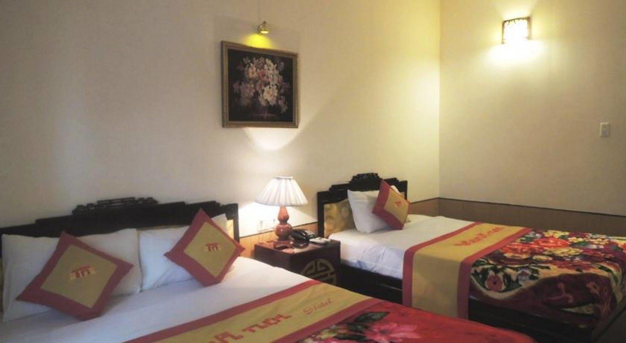 Thanh Noi Hotel Hue Buitenkant foto