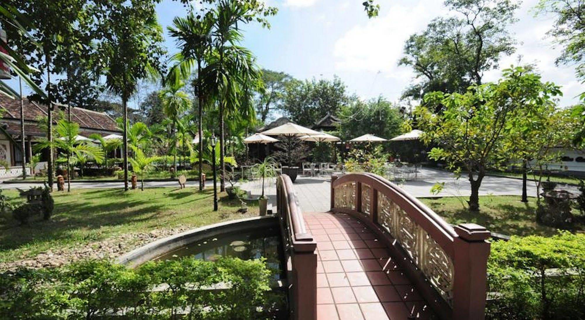 Thanh Noi Hotel Hue Buitenkant foto