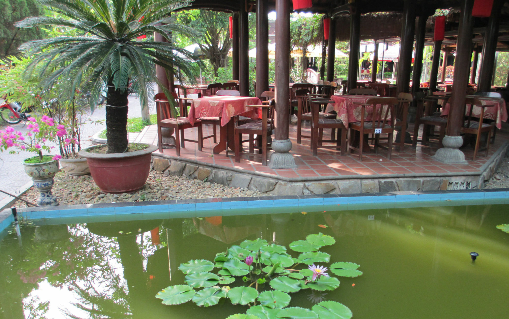 Thanh Noi Hotel Hue Buitenkant foto